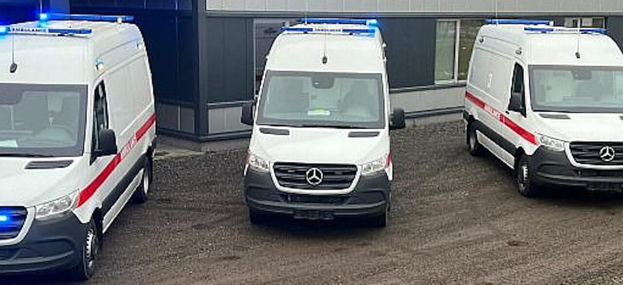 Israel transfers bulletproof ambulances to war-torn Ukraine