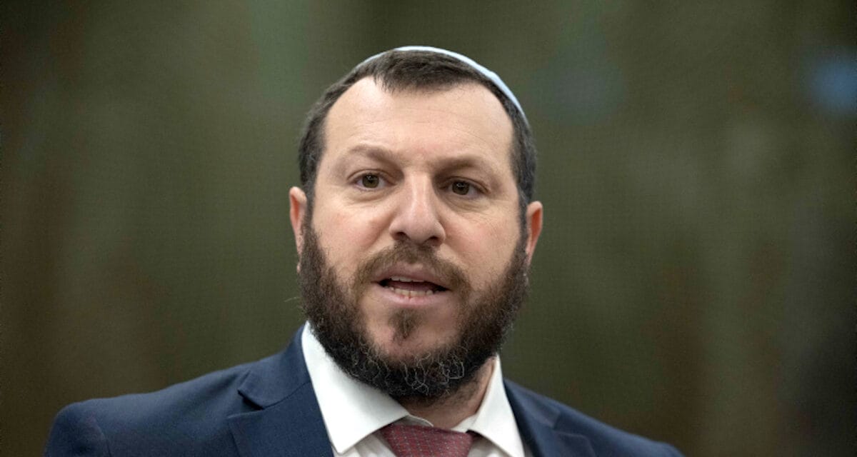 Israeli minister visits Druze security guard who was attacked at Mount Meron