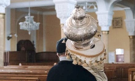 Pew: Jews likely to worship in-person