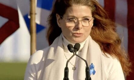 Debra Messing on hostages: ‘We cannot allow the world to move on’