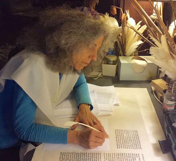 Perlow Series: Rabbi Linda Motzkin to lead “Inscribing the Sacred: Creating Torah and Art”