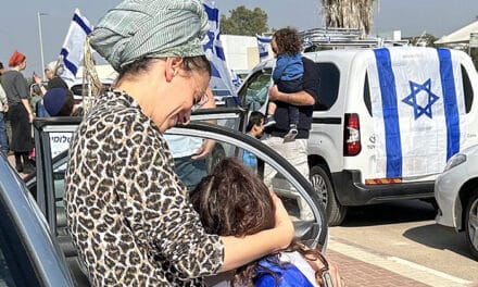One Gaza-Egypt border community returns home