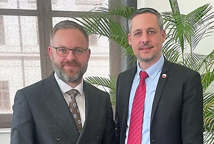 Hungary starts budding alliance with Israel