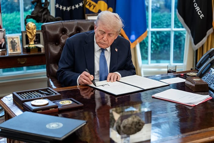 Reviewing Trump’s schizophrenic Middle East policy after 100 days